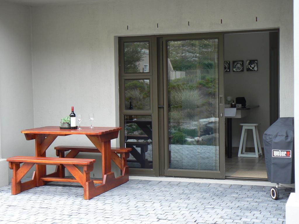 Van Den Berg'S Guesthouse Bettys Bay Room photo