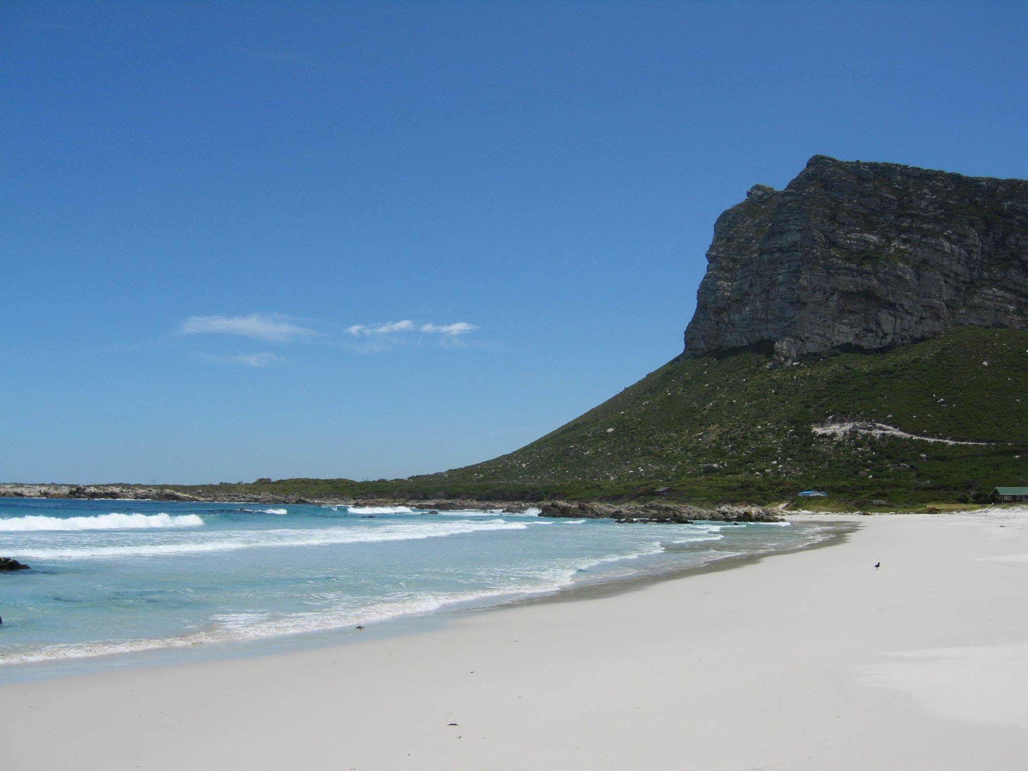 Van Den Berg'S Guesthouse Bettys Bay Exterior photo